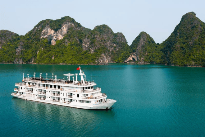 Baot for a cruise in the middle of the ha long bay in Vietnam