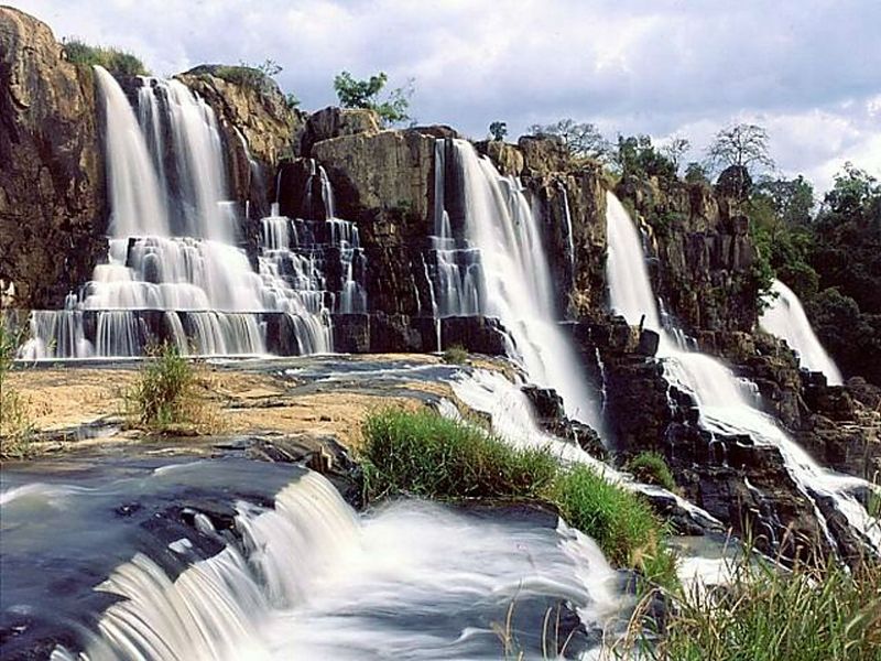 tourism in dalat waterfall dalat-vietnam